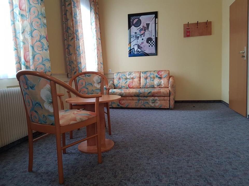 Traube Hotel Oeffingen Fellbach Luaran gambar